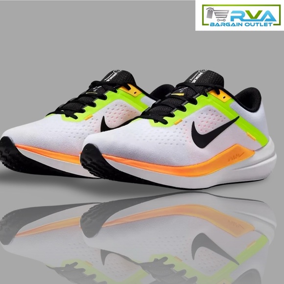 Nike Air Winflo 10 Running Shoe - Picture 3 of 6